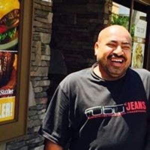 Meet your Posher, Tomas